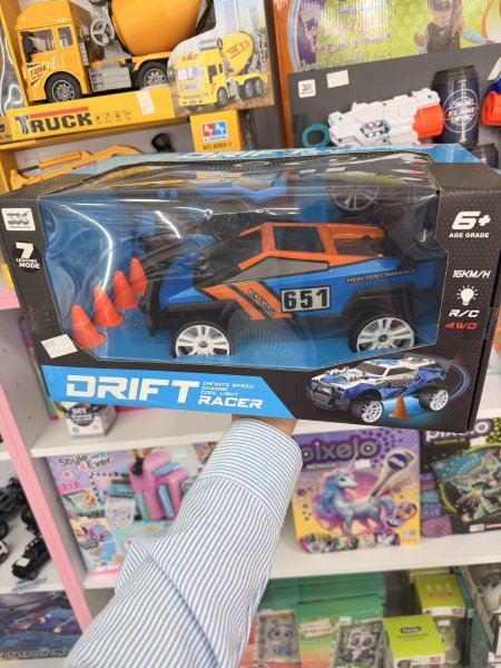 🚗 سيارة دريفت سباق بالتحكم عن بعد – Drift Racer 4WD