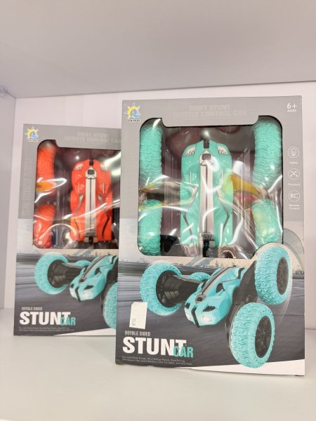 🏎️ سيارة الحركات البهلوانية المضيئة بالتحكم عن بعد – Stunt Car 360°